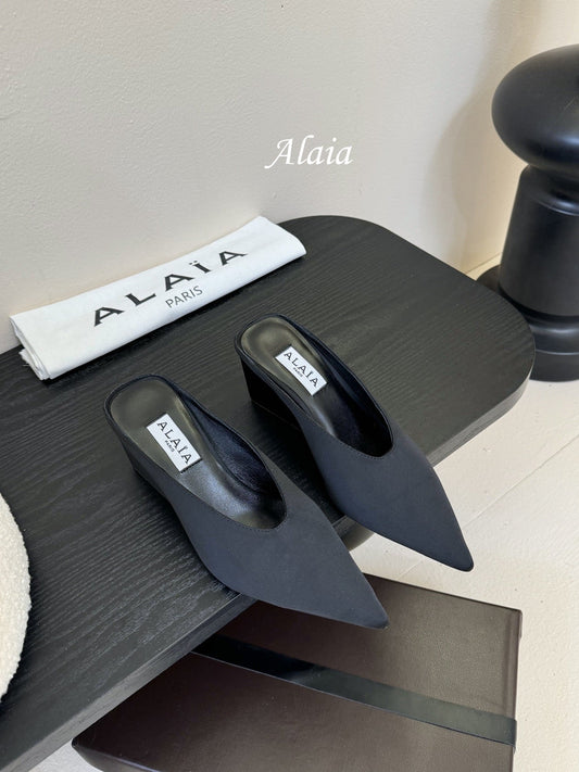 ALAIA HIGH MULES 25S IN BLACK SATIN - 35