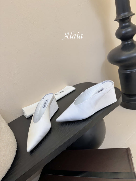 ALAIA HIGH MULES 25S IN WHITE SATIN - 35