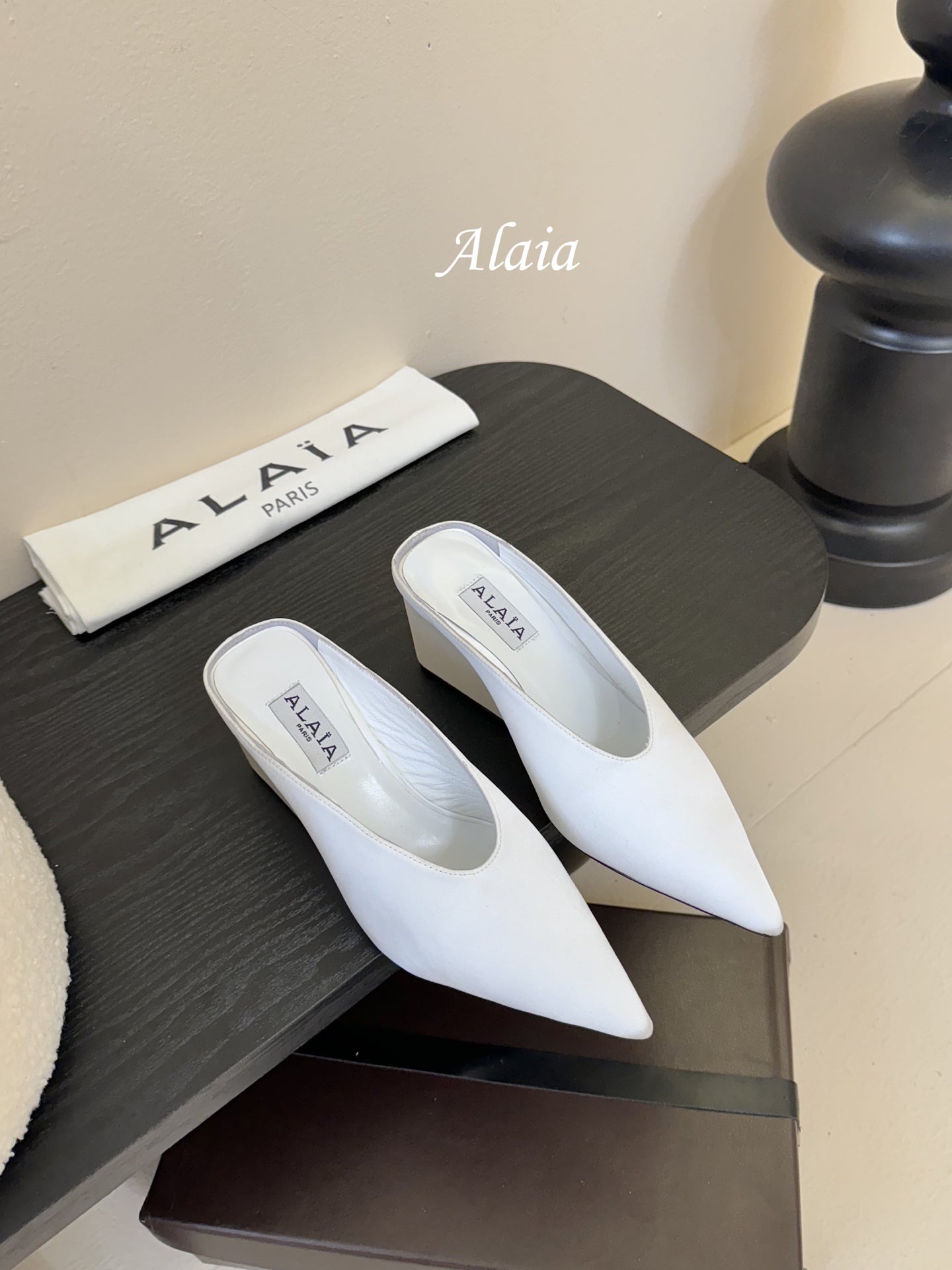 ALAIA HIGH MULES 25S IN WHITE SATIN - 35