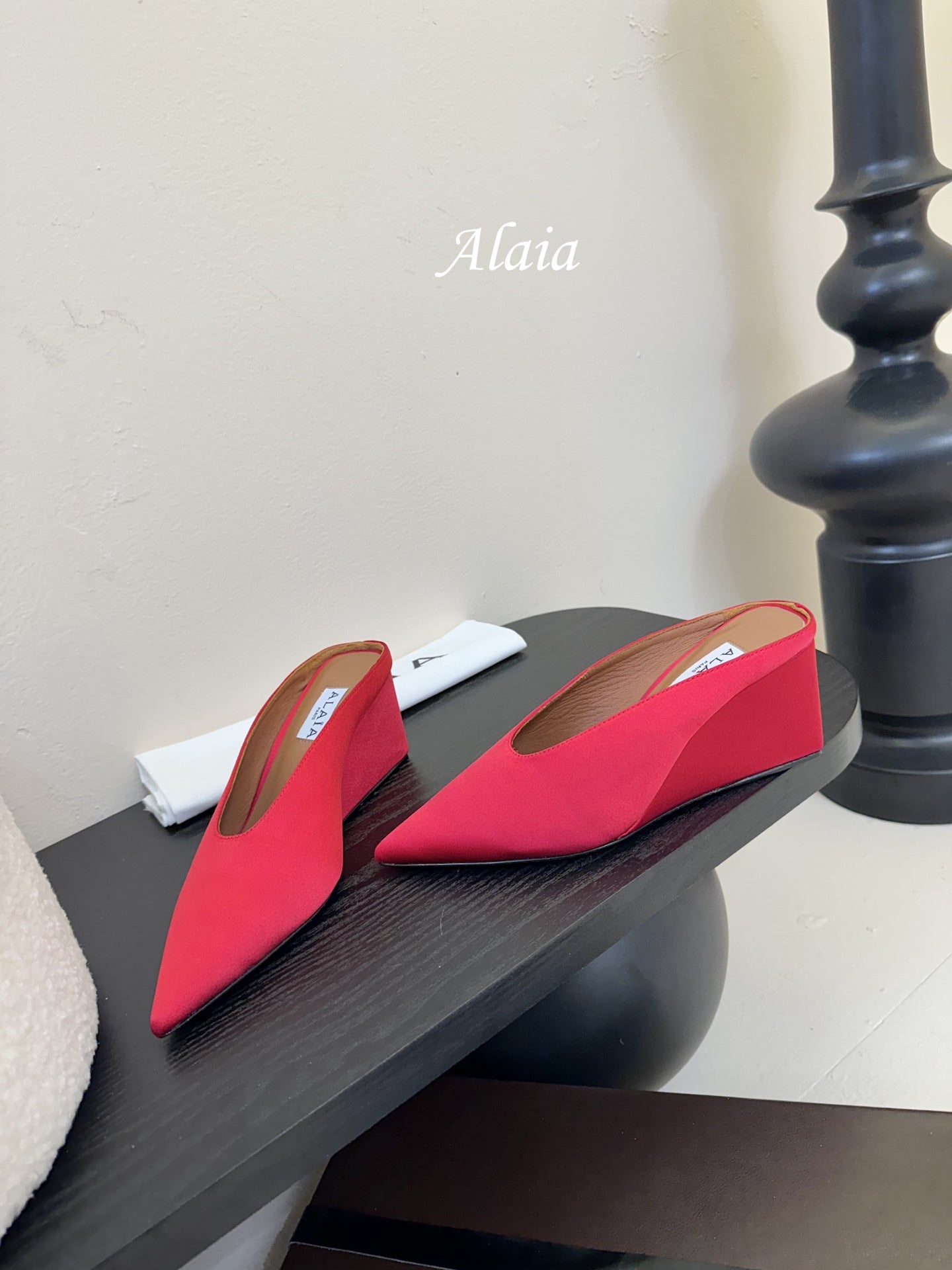 ALAIA HIGH MULES 25S IN RED SATIN - 35