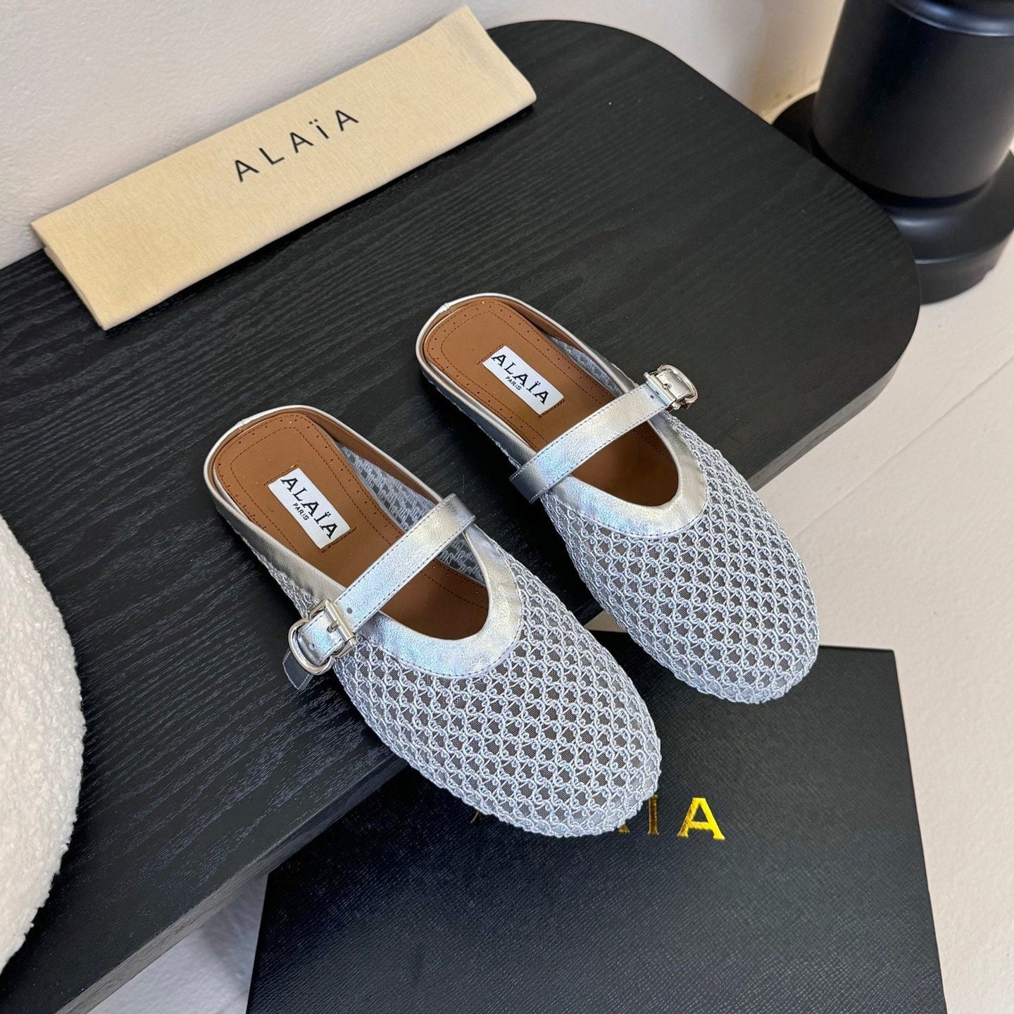 ALAIA FLAT MULES 25S IN GREY MIX SILVER WOVEN MESH - 35
