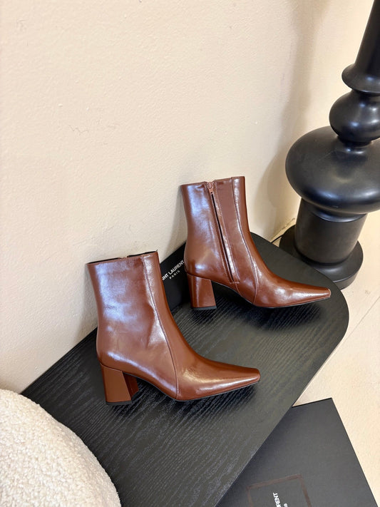 YSL 26S ЧЕРЕВИКИ НА ПІДБОРАХ З КОРИЧНЕВОЇ БЛИСКУЧОЇ ТЕЛЯЧОЇ ШКІРИ
