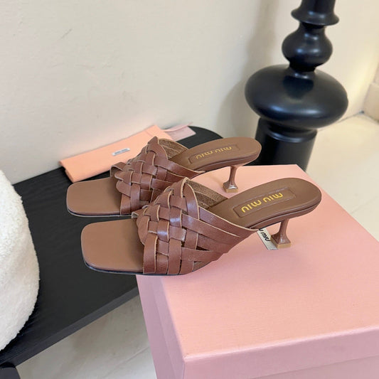 MIUMIU 26S БОСОНІЖКИ IVETTE НА ПІДБОРАХ 40 ММ З КОРИЧНЕВОЇ ТЕЛЯЧОЇ ШКІРИ