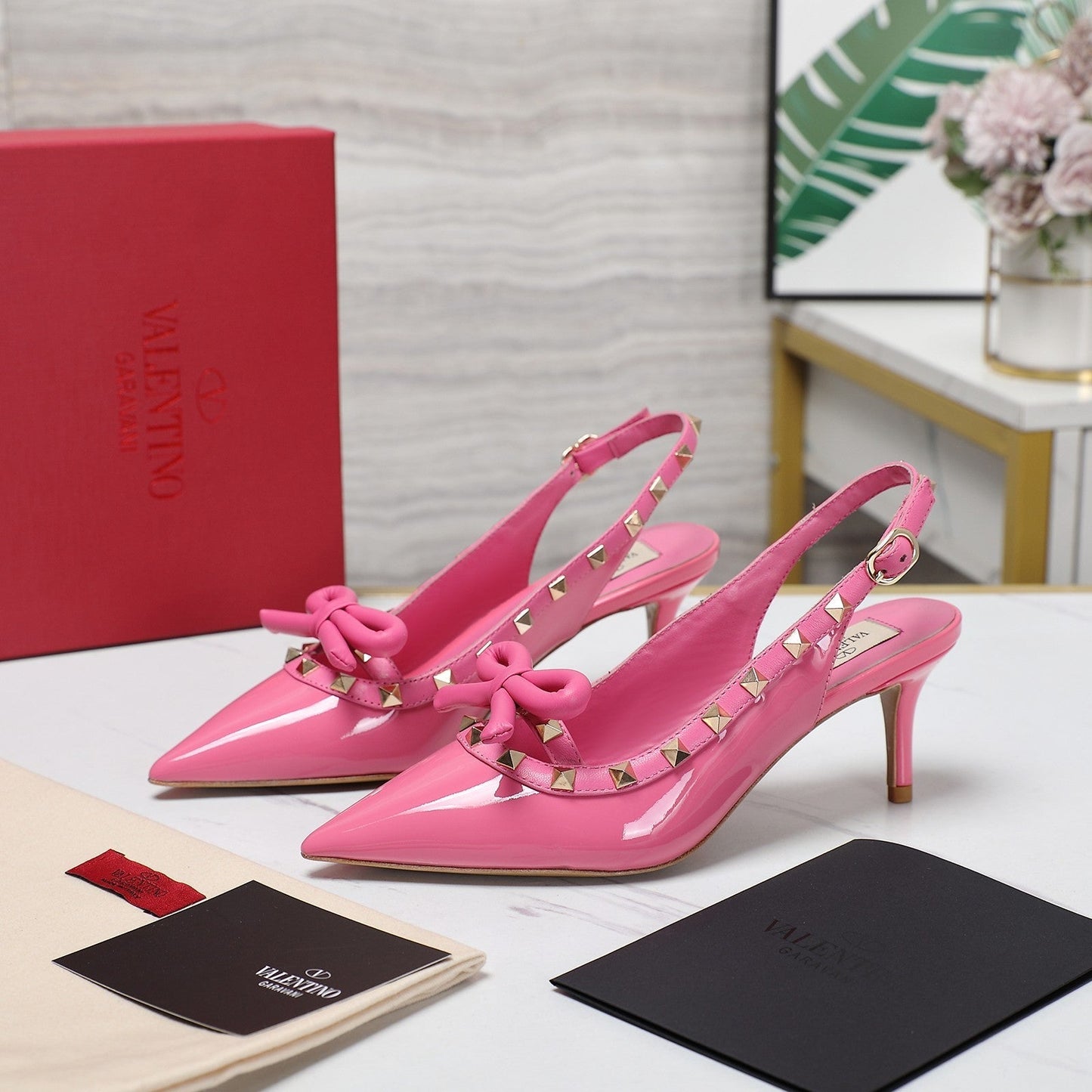 ROCKSTUD BOW SLINGBACK FUSCA PINK PATENT LEATHER PUMP 60MM - 35