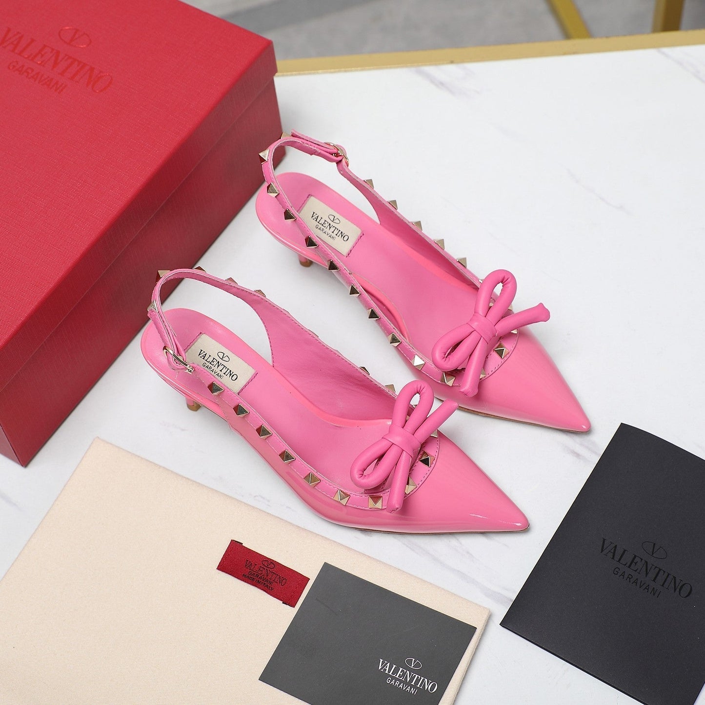 ROCKSTUD BOW SLINGBACK FUSCA PINK PATENT LEATHER PUMP 60MM - 35