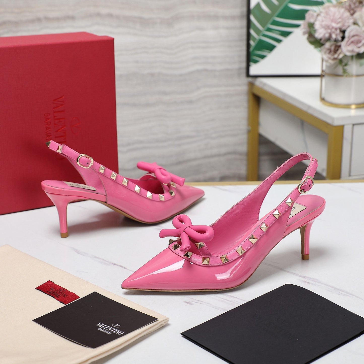 ROCKSTUD BOW SLINGBACK FUSCA PINK PATENT LEATHER PUMP 60MM - 35