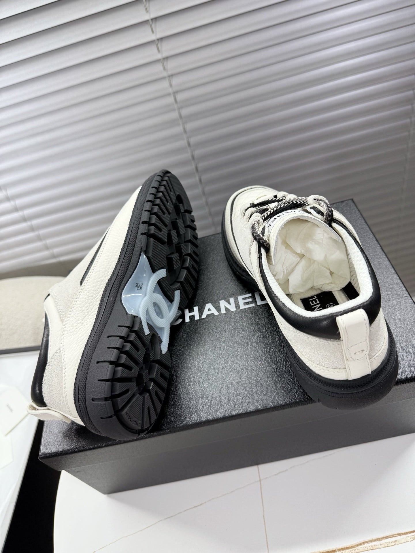 CHANEL 25S SNEAKERS 35MM IN WHITE CALFSKIN - 35