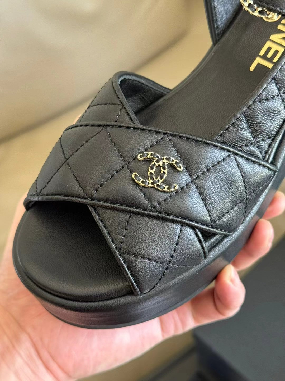 CC CLASSIC WEDGE SANDALS IN BLACK LAMBSKIN - 35