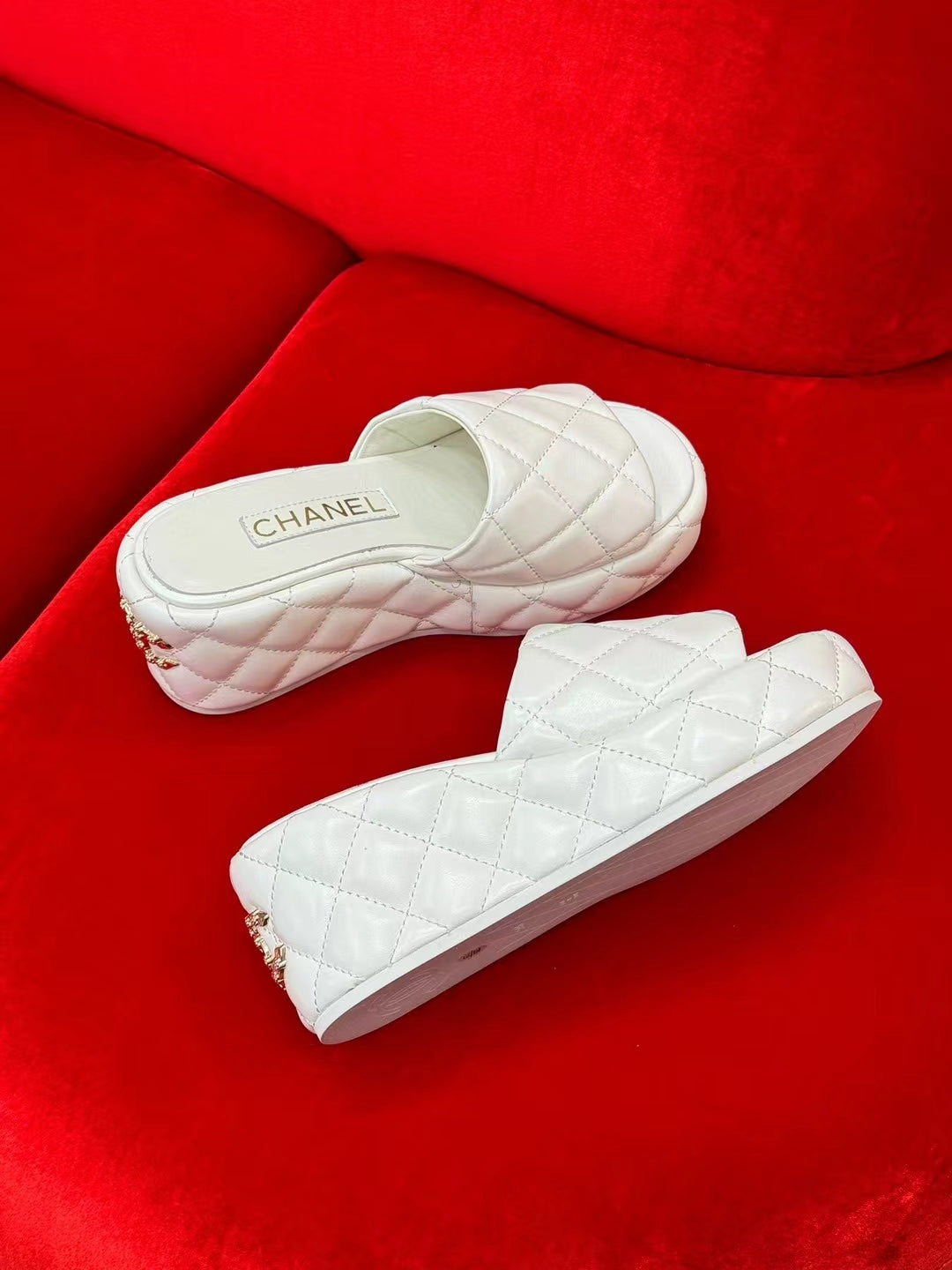 CC WEDGE HEELS WHITE LAMBSKIN - 35