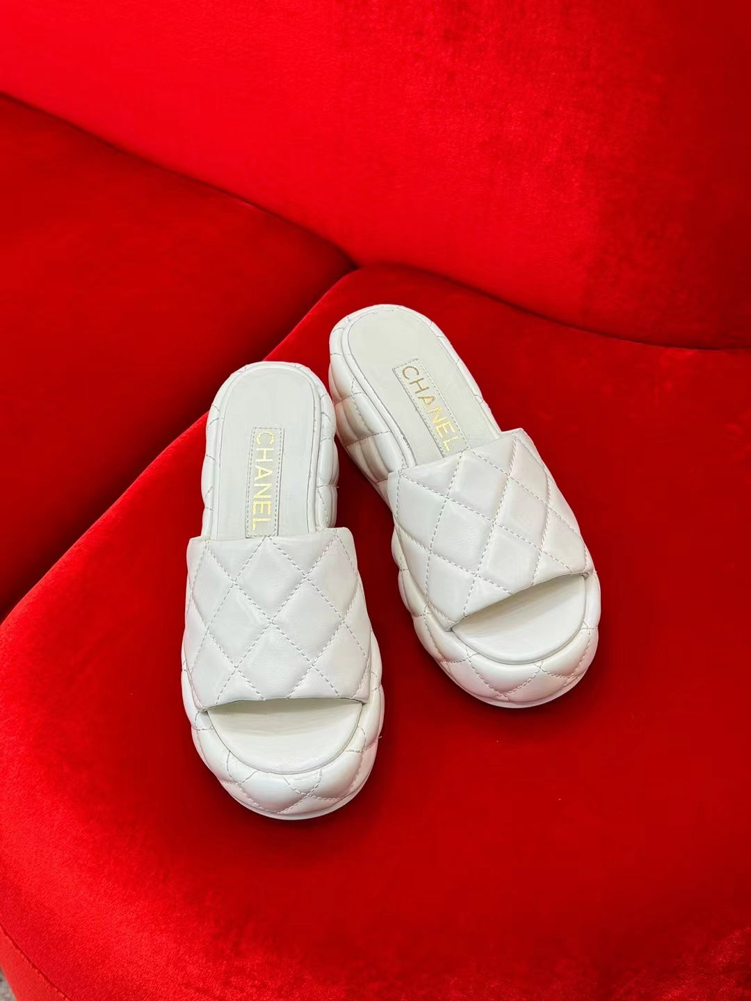 CC WEDGE HEELS WHITE LAMBSKIN - 35