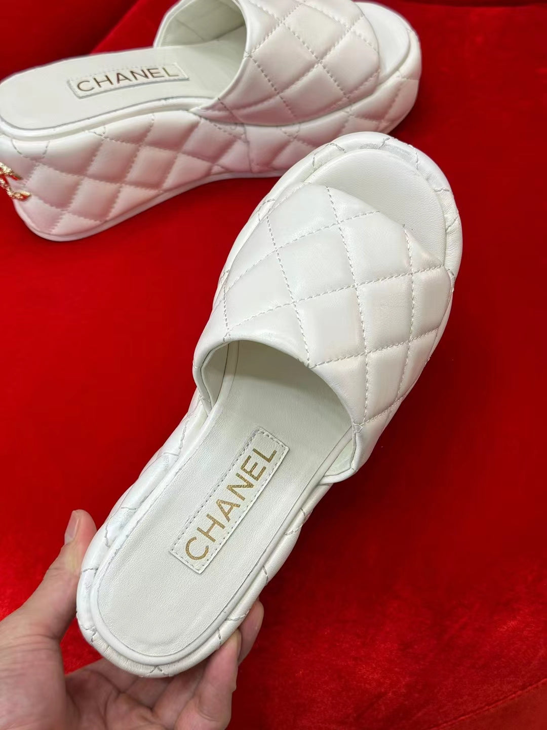 CC WEDGE HEELS WHITE LAMBSKIN - 35