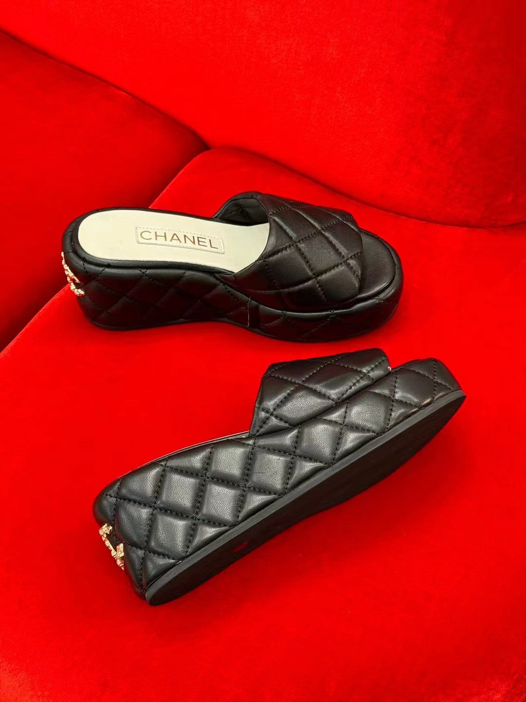 CC WEDGE HEELS BLACK LAMBSKIN - 35