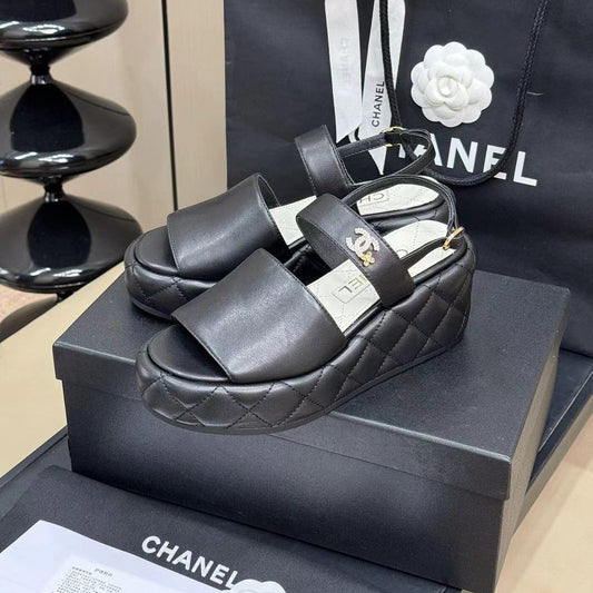 CC HIGH WEDGE SANDALS IN BLACK LAMBSKIN - 35