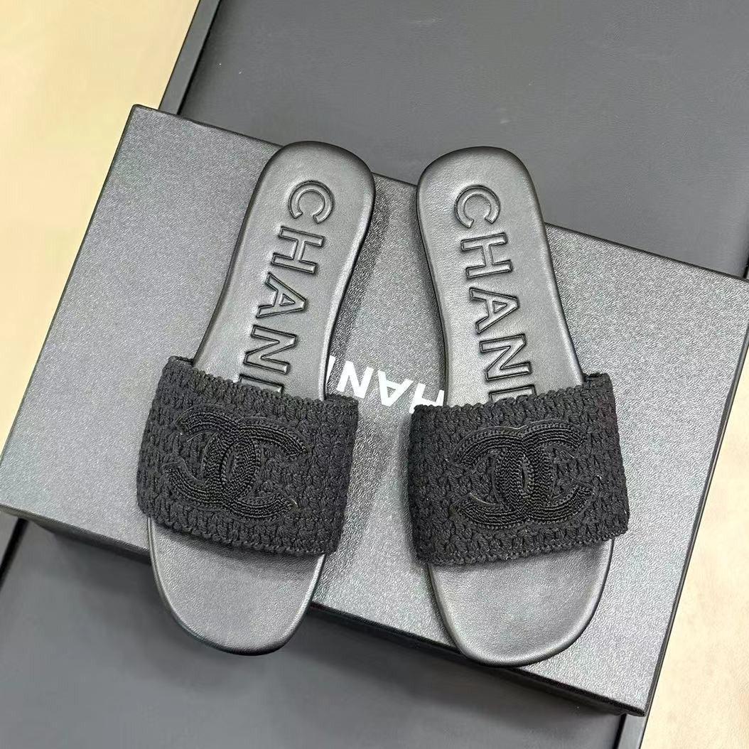 CC WOVEN SLIPPERS BLACK COWHIDE SOLE - 35