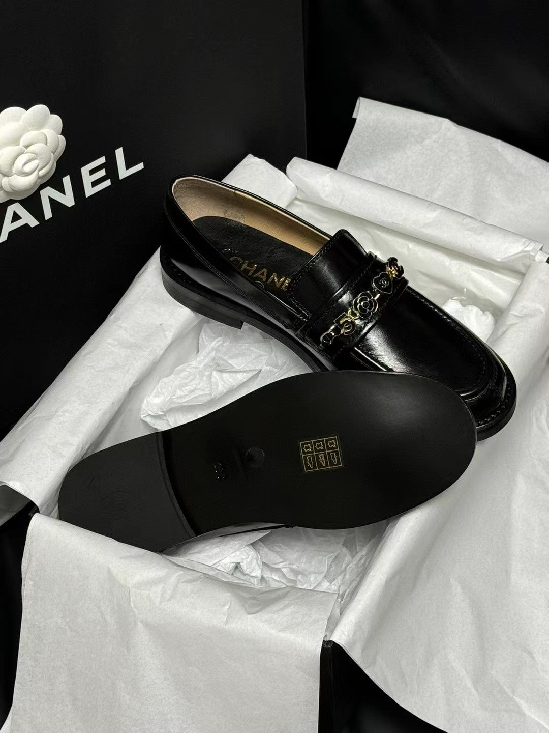 CC LOAFERS BLACK QUILTED CALFSKIN - 35