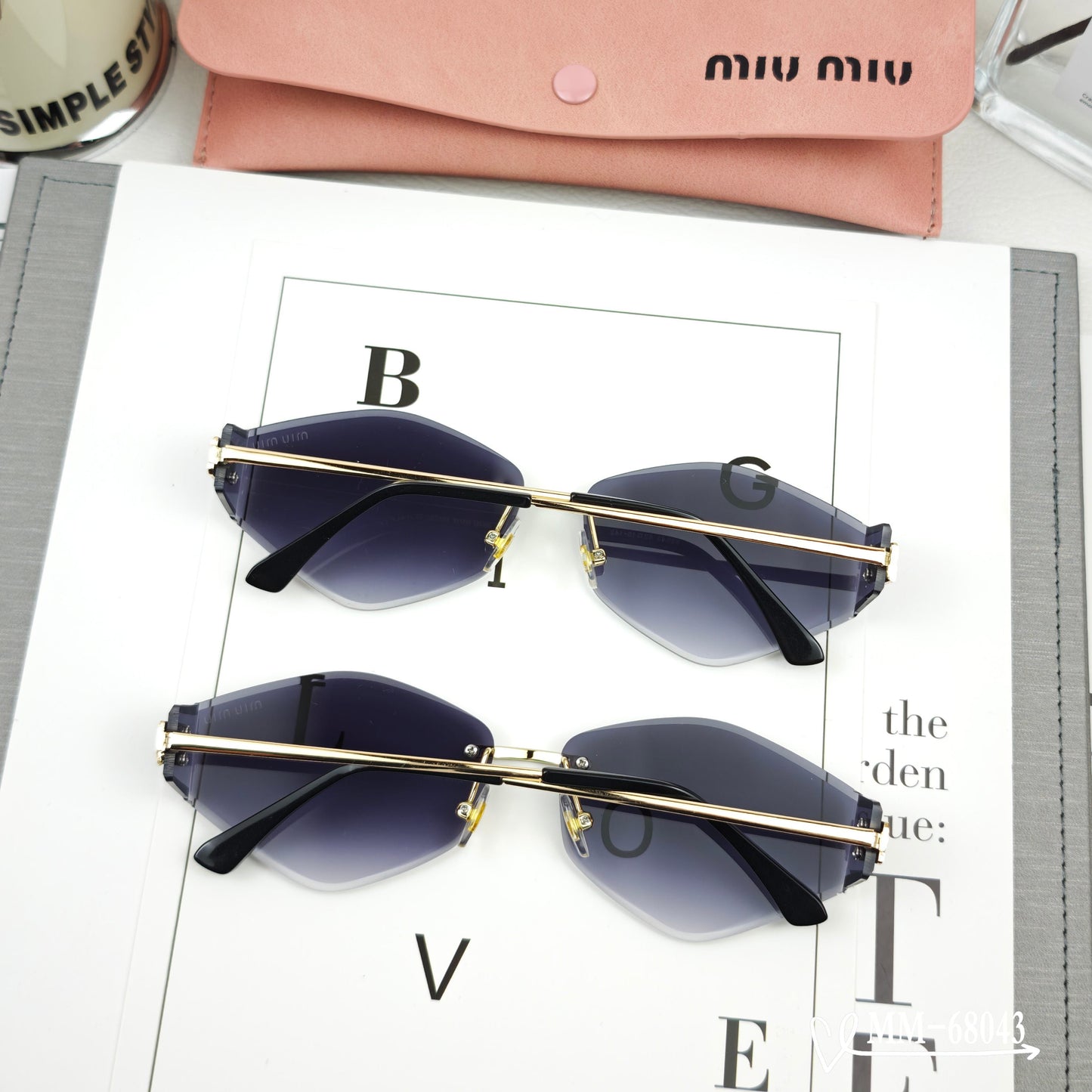 LOGO SUNGLASSES 68043 IN GOLD METAL GREY LENS - Small