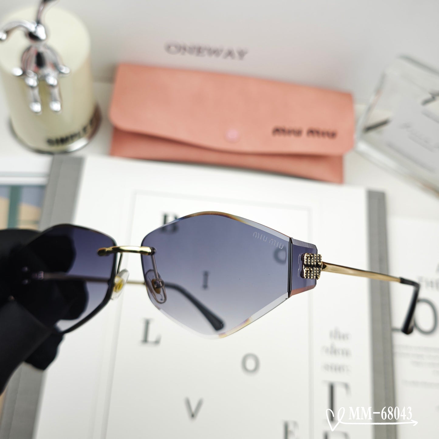 LOGO SUNGLASSES 68043 IN GOLD METAL GREY LENS - Small