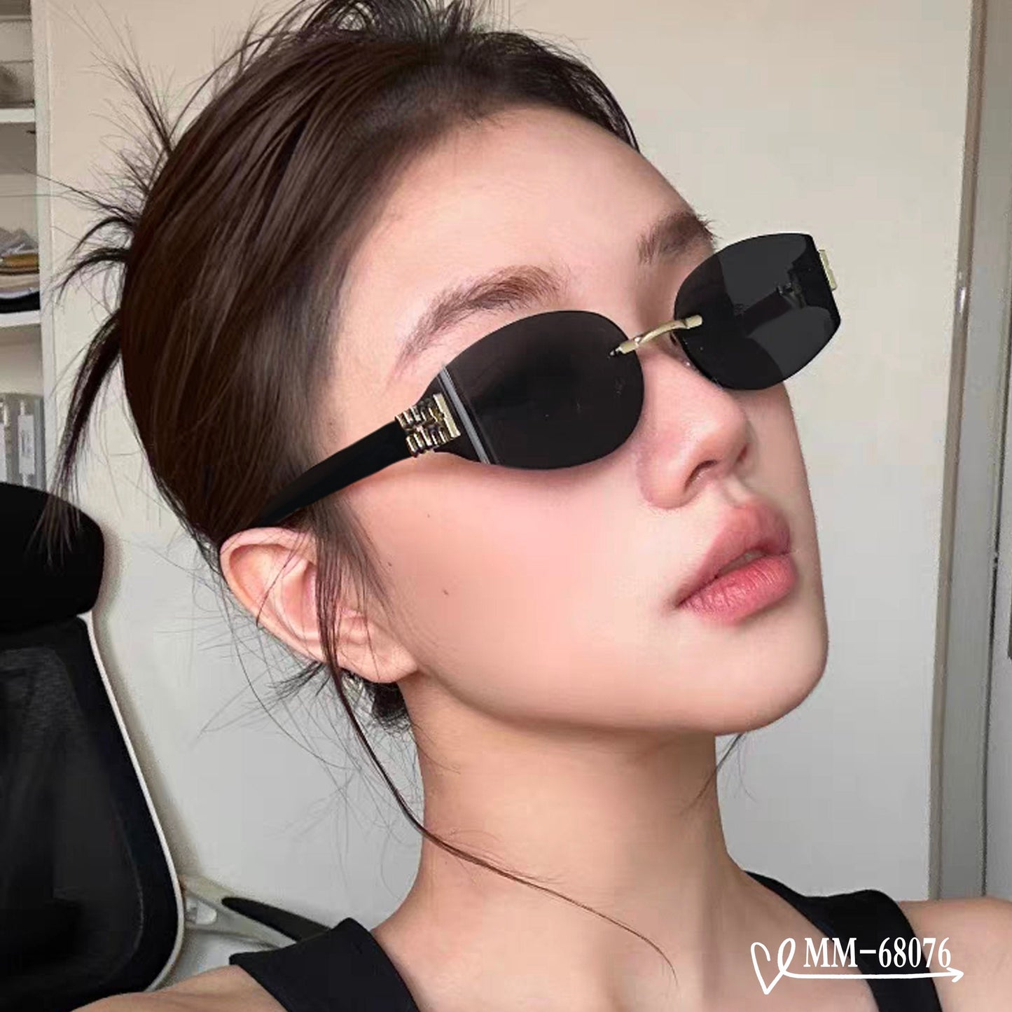 LOGO SUNGLASSES 68076 IN BLACK ACETATE - Small