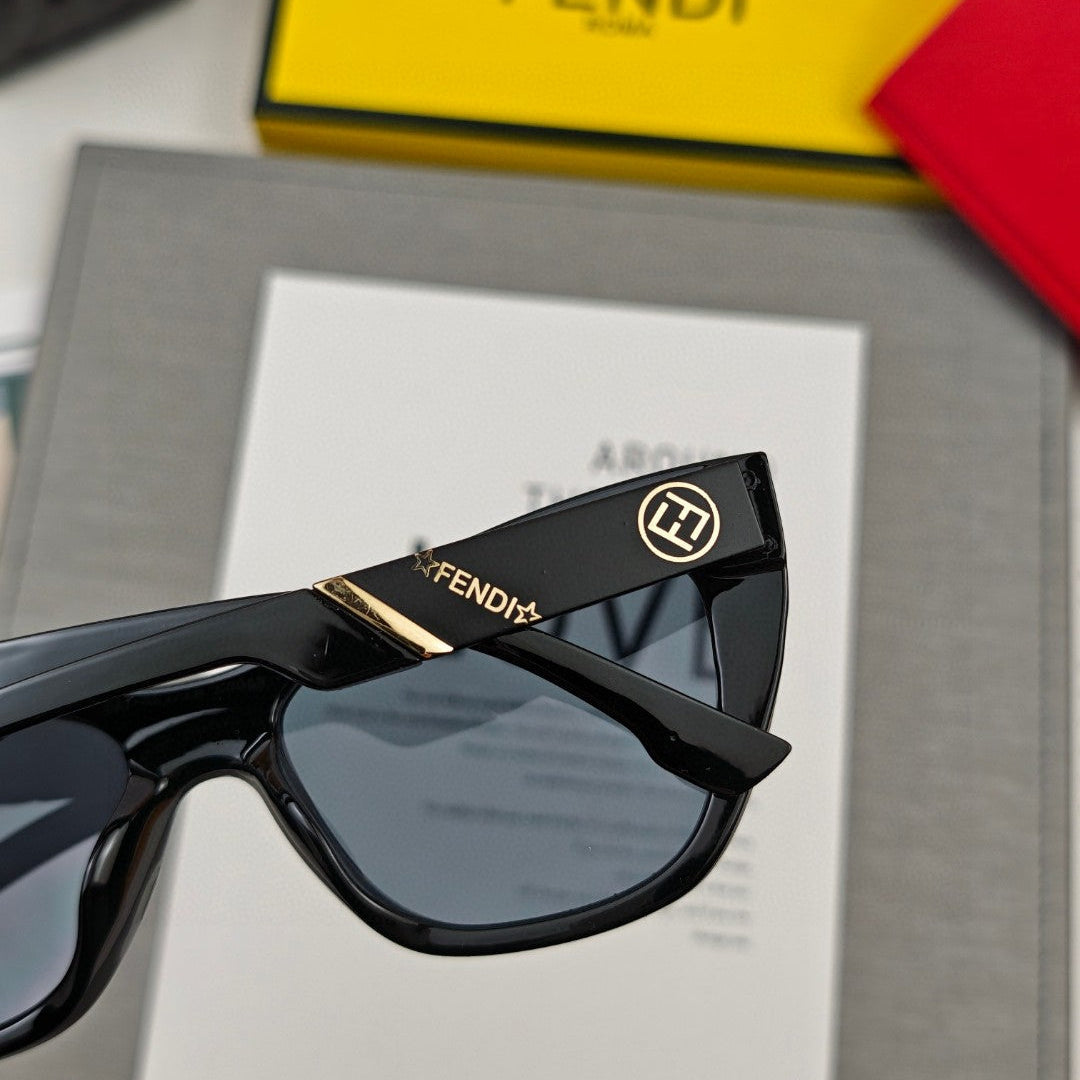 FF DIAMONDS CAT-EYE FRAME SUNGLASSES 58002 IN ACETATE - Grey