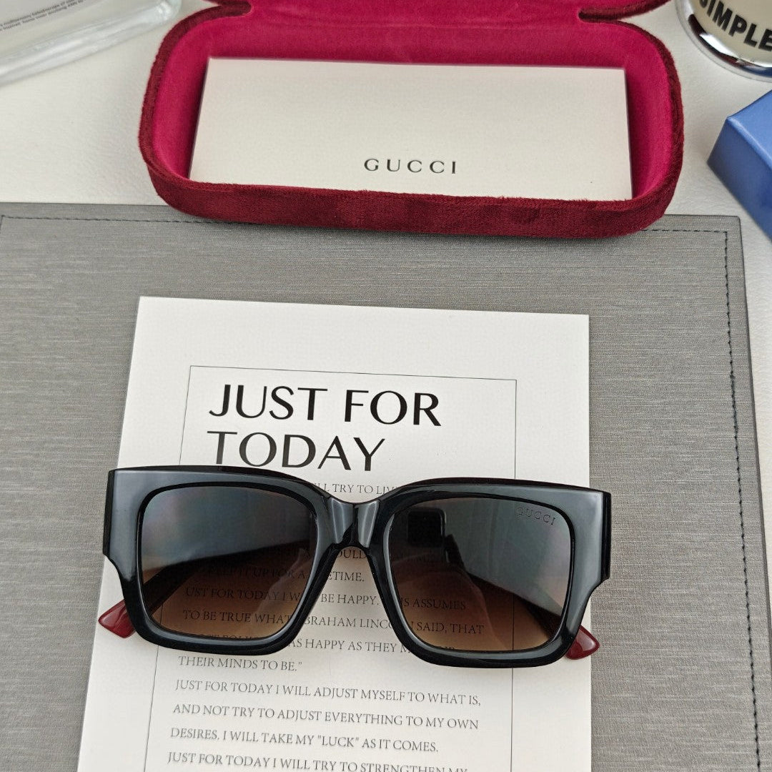 SQUARE FRAME SUNGLASSES 69101 IN ACETATE - Black