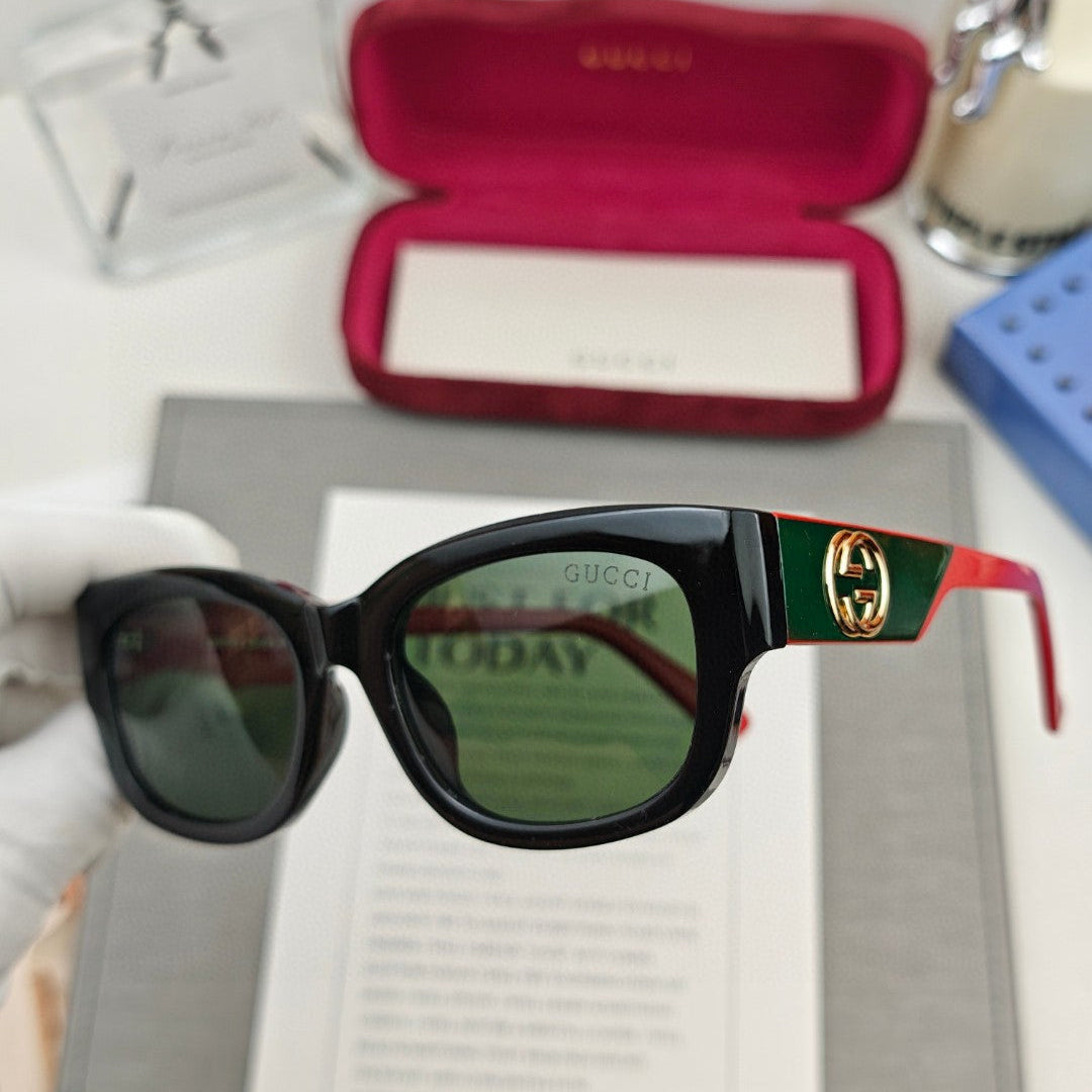 EMBOSSED LOGO OVAL FRAME SUNGLASSES 69100 IN ACETATE - Dark green