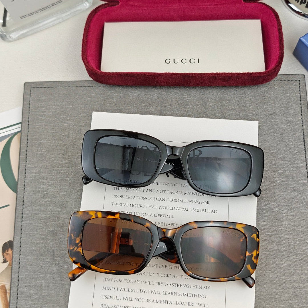 RECTANGULAR FRAME SUNGLASSES 58006 IN ACETATE - Black