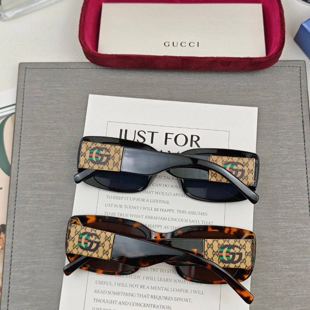 RECTANGULAR FRAME SUNGLASSES 58006 IN ACETATE - Black