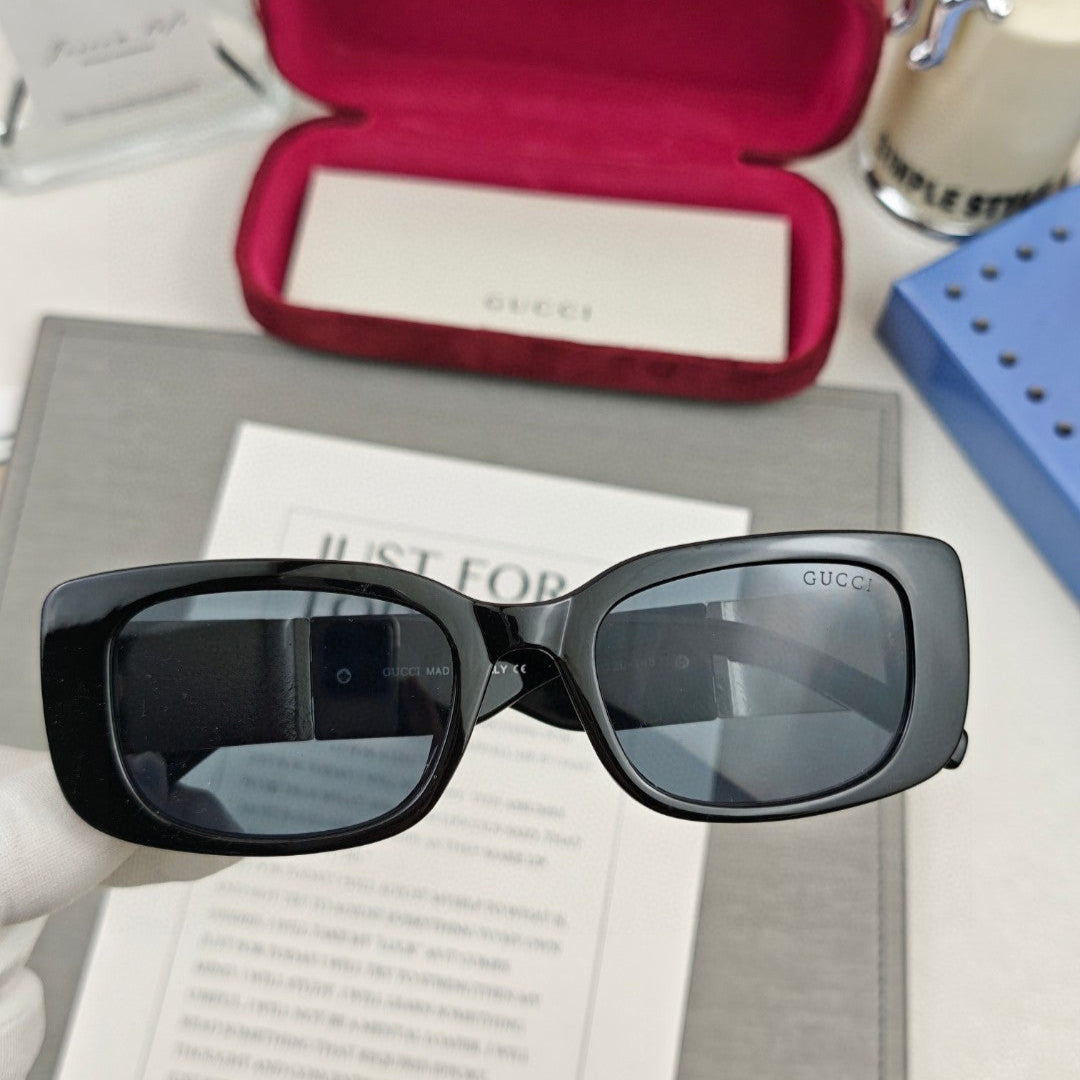 RECTANGULAR FRAME SUNGLASSES 58006 IN ACETATE - Black