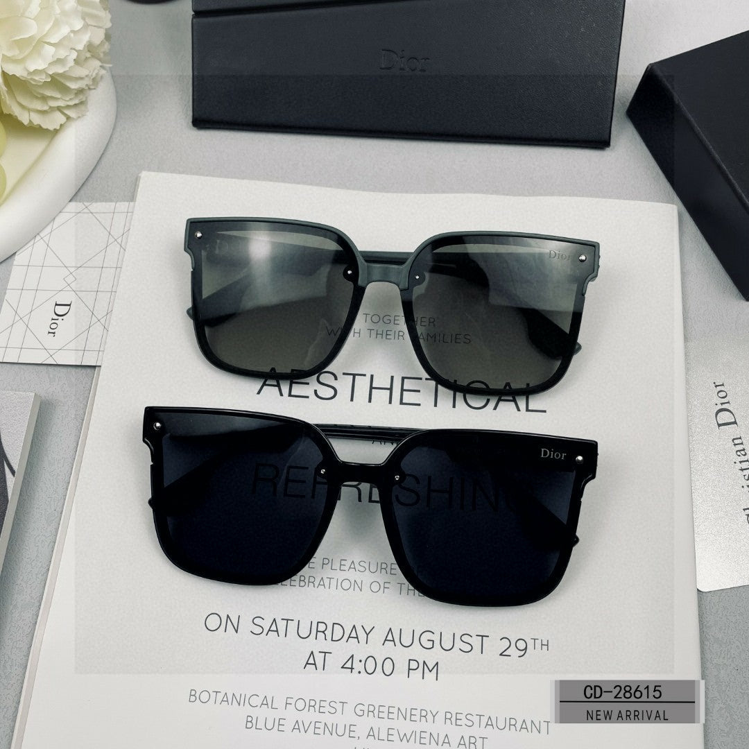 MONTAIGNE SQUARE SUNGLASS 28615 IN ACETATE - Black