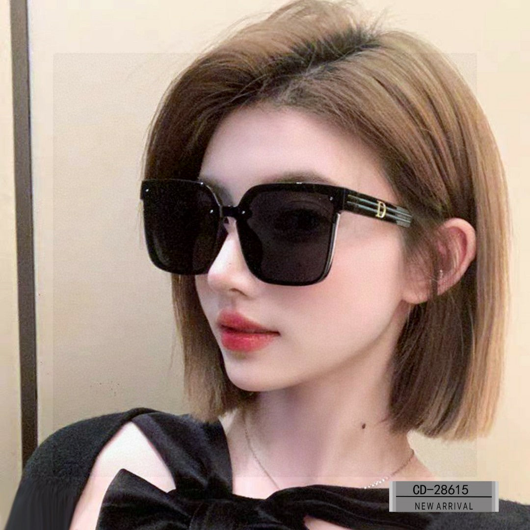 MONTAIGNE SQUARE SUNGLASS 28615 IN ACETATE - Black
