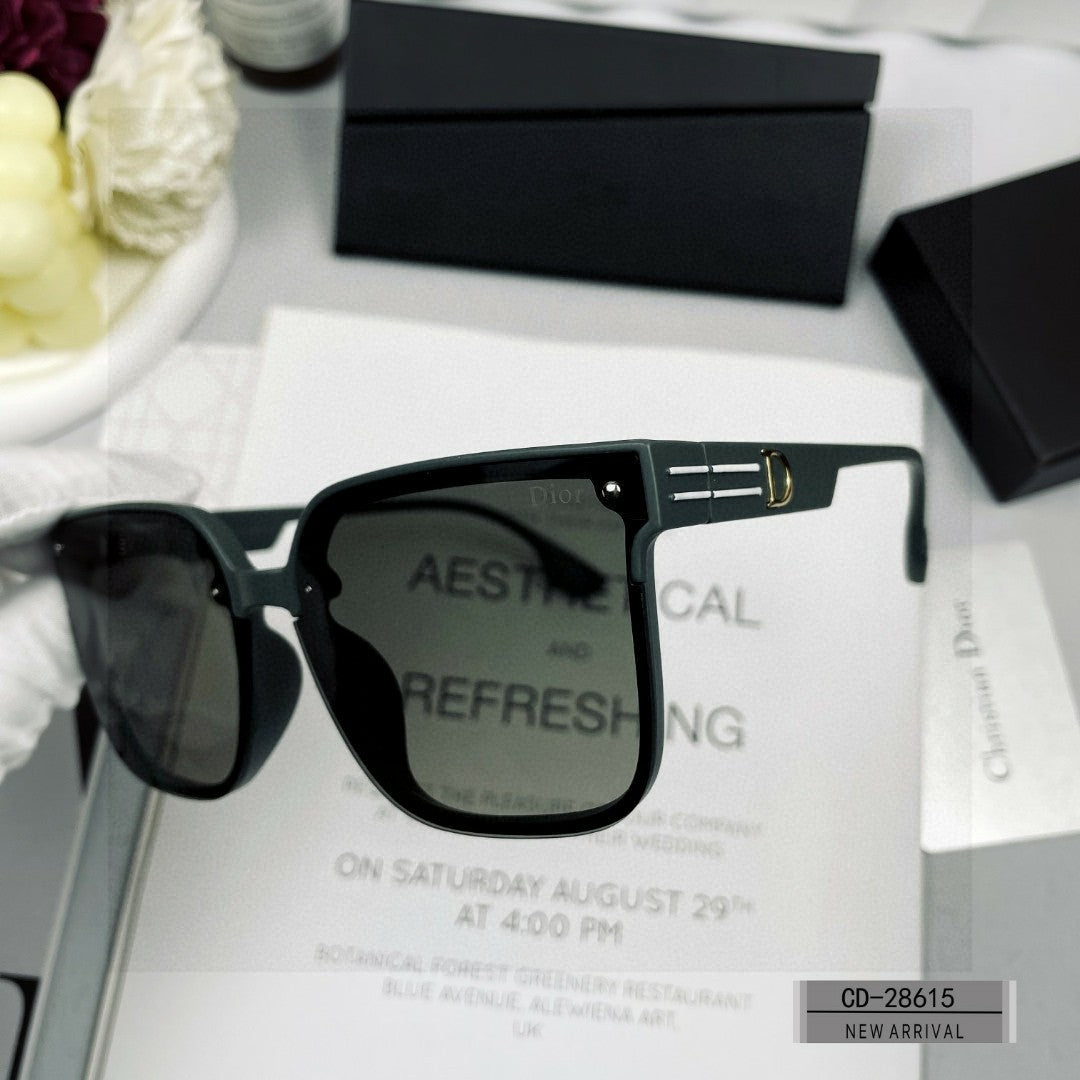 MONTAIGNE SQUARE SUNGLASS 28615 IN ACETATE - Black