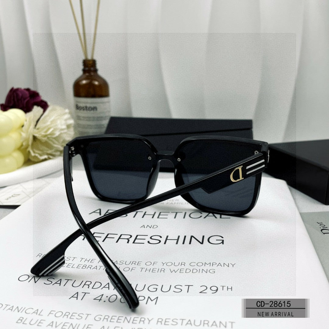 MONTAIGNE SQUARE SUNGLASS 28615 IN ACETATE - Black