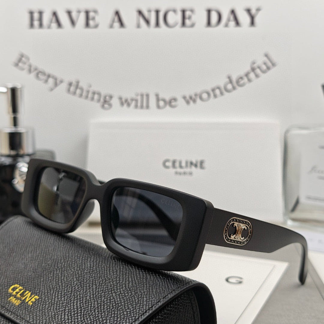 TRIOMPHE BOLD SQUARE SUNGLASSES 55148 IN ACETATE - Black