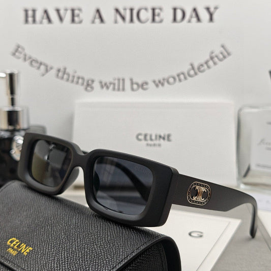 TRIOMPHE BOLD SQUARE SUNGLASSES 55148 IN ACETATE - Black