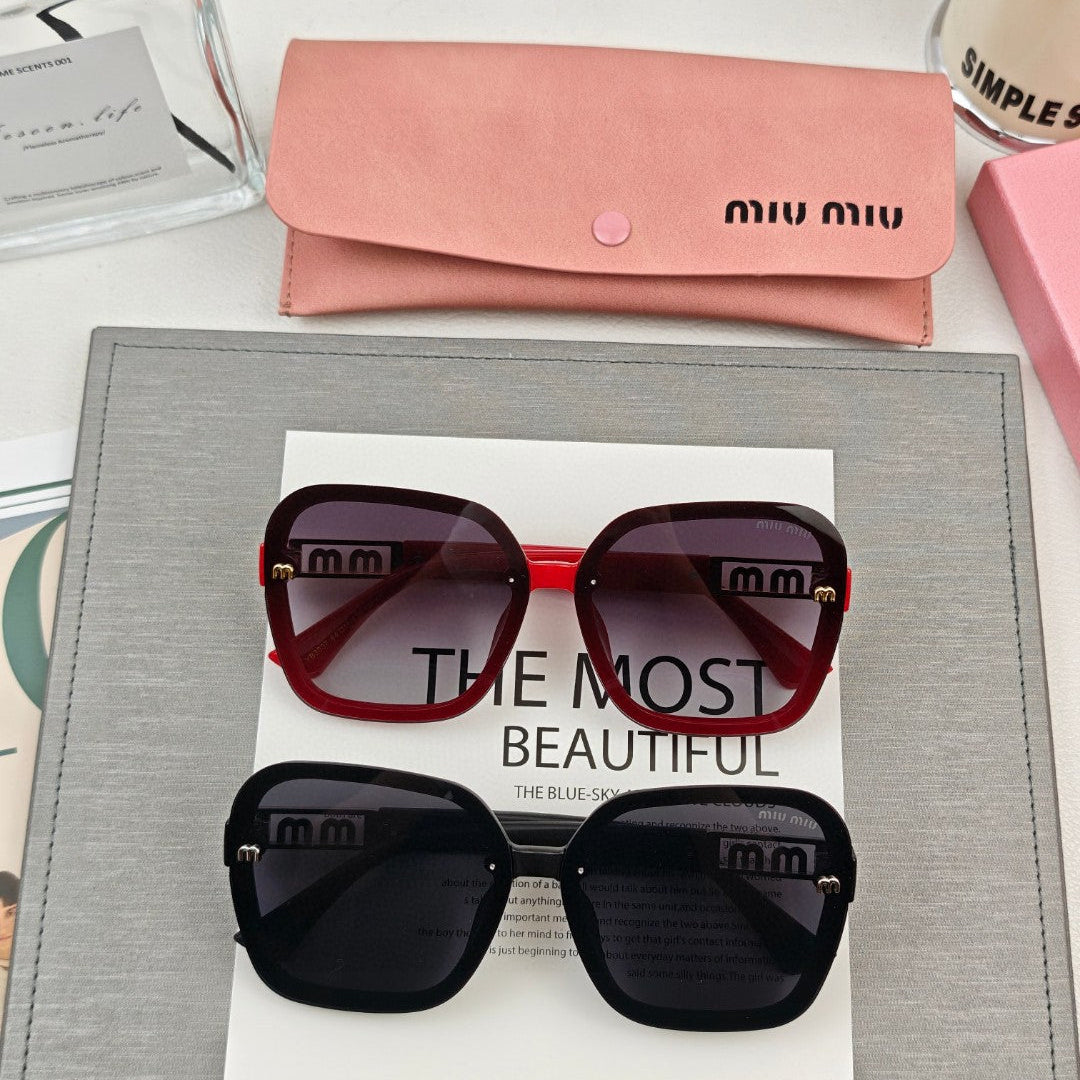 RUNWAY SQUARE SUNGLASSES 53037 IN ACETATE - Black