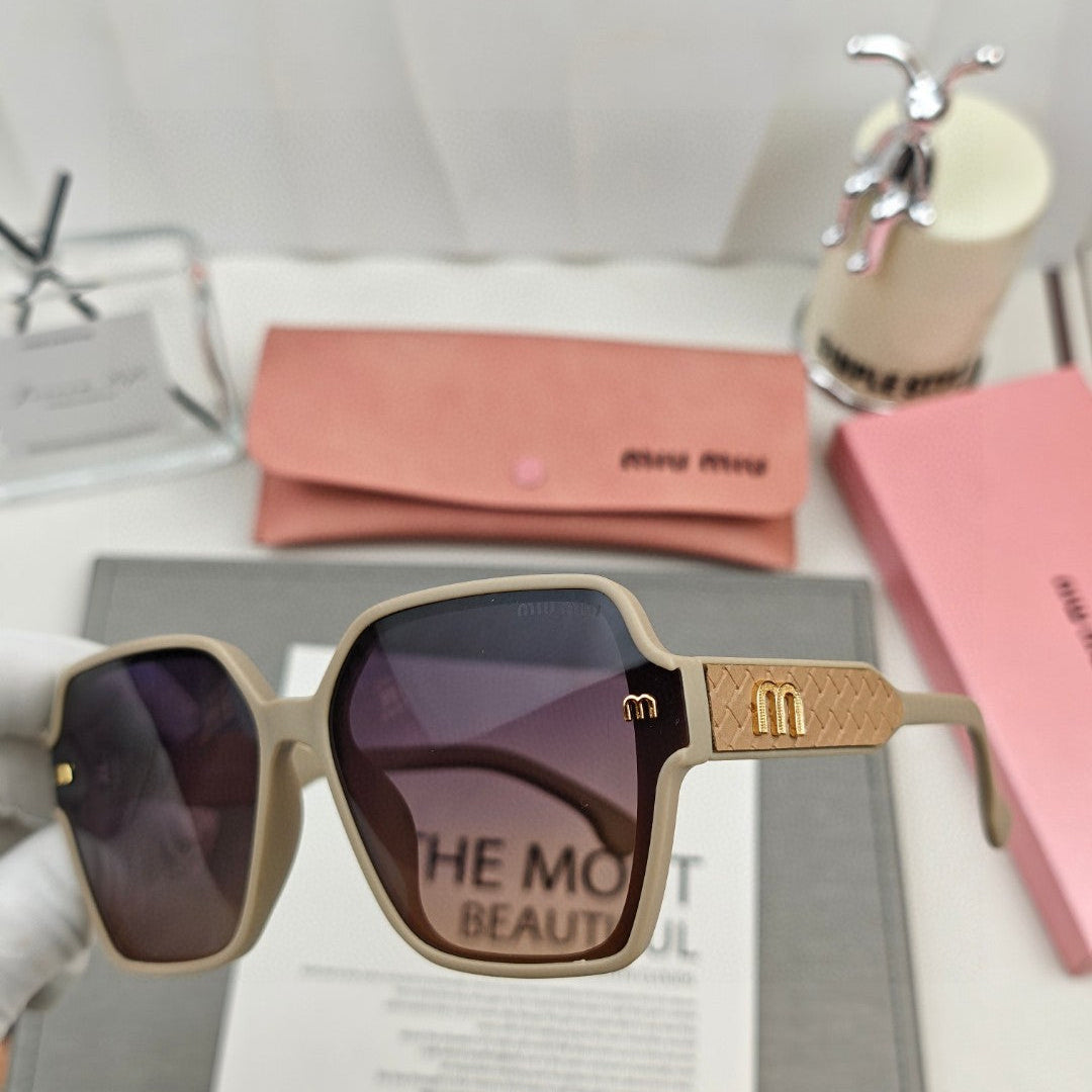RUNWAY SQUARE SUNGLASSES 51130 IN ACETATE - Black