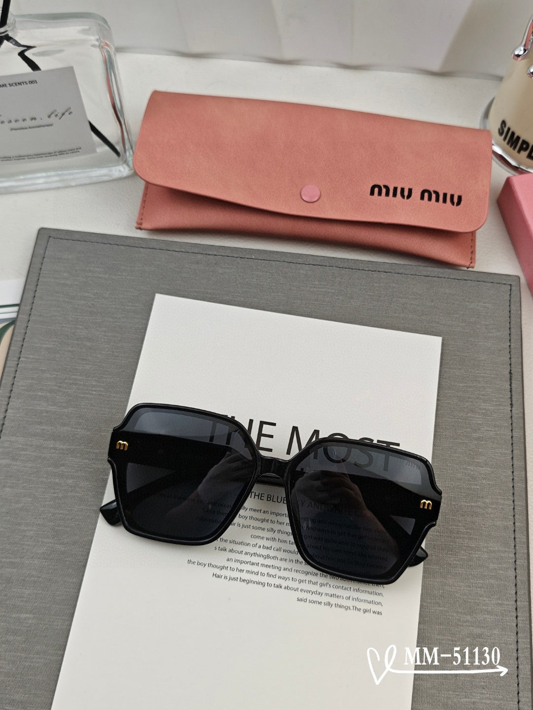 RUNWAY SQUARE SUNGLASSES 51130 IN ACETATE - Black
