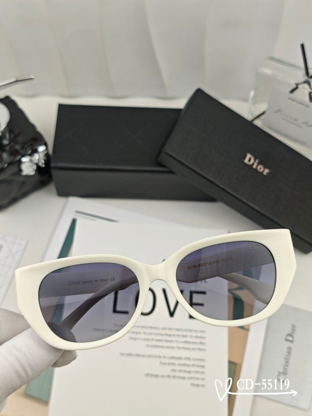 MONTAIGNE SUNGLASS 55119 IN ACETATE - Black