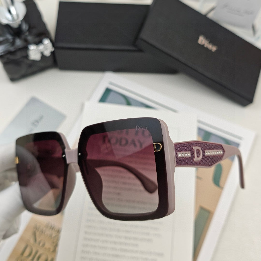 MONTAIGNE SUNGLASS 51139 IN ACETATE - Black