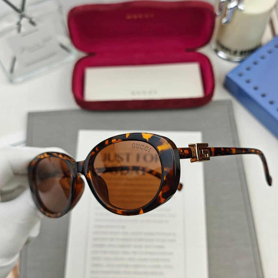 OVAL FRAME SUNGLASSES 58053 IN ACETATE - Brown tortoiseshell