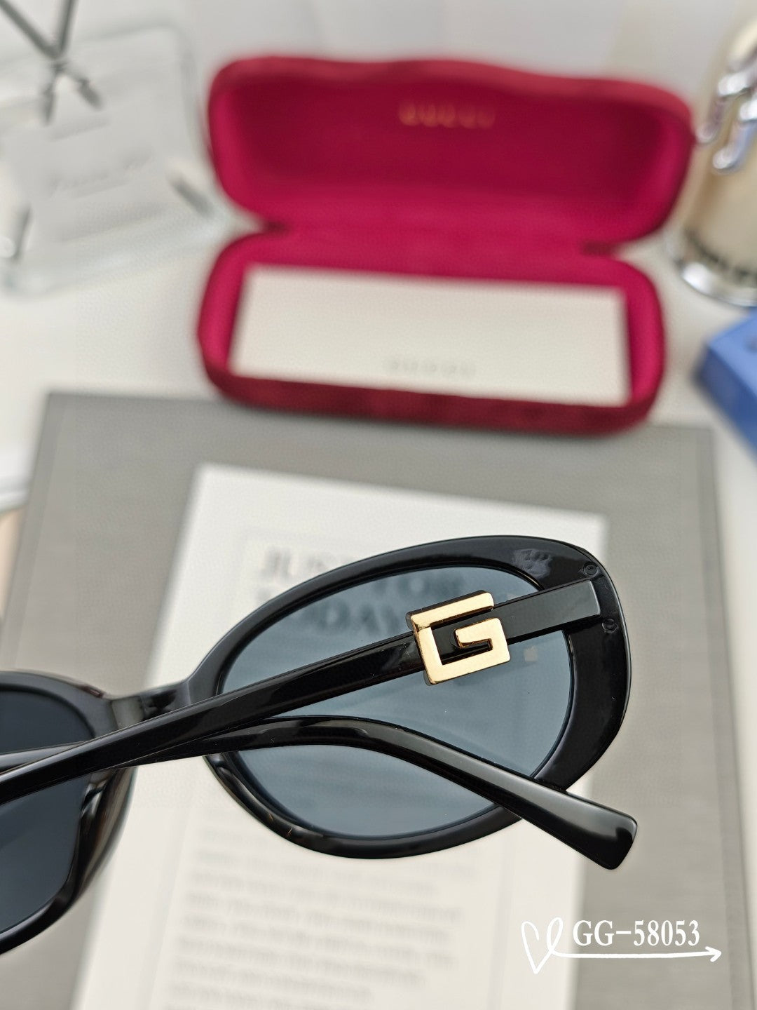 OVAL FRAME SUNGLASSES 58053 IN ACETATE - Brown tortoiseshell