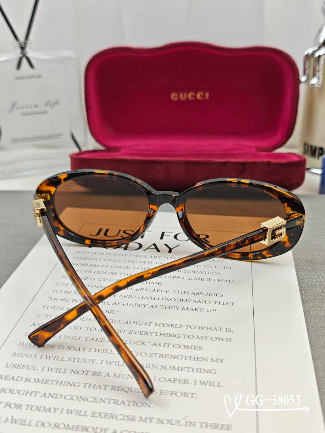 OVAL FRAME SUNGLASSES 58053 IN ACETATE - Brown tortoiseshell