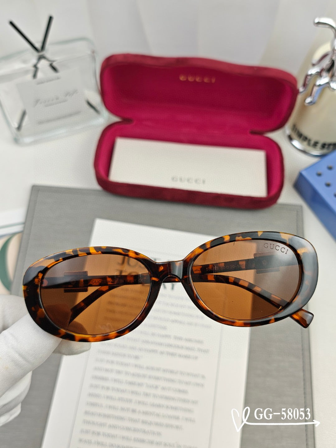 OVAL FRAME SUNGLASSES 58053 IN ACETATE - Brown tortoiseshell