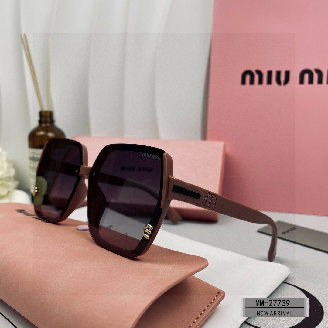 RUNWAY SQUARE SUNGLASSES 27739 IN ACETATE - Grey