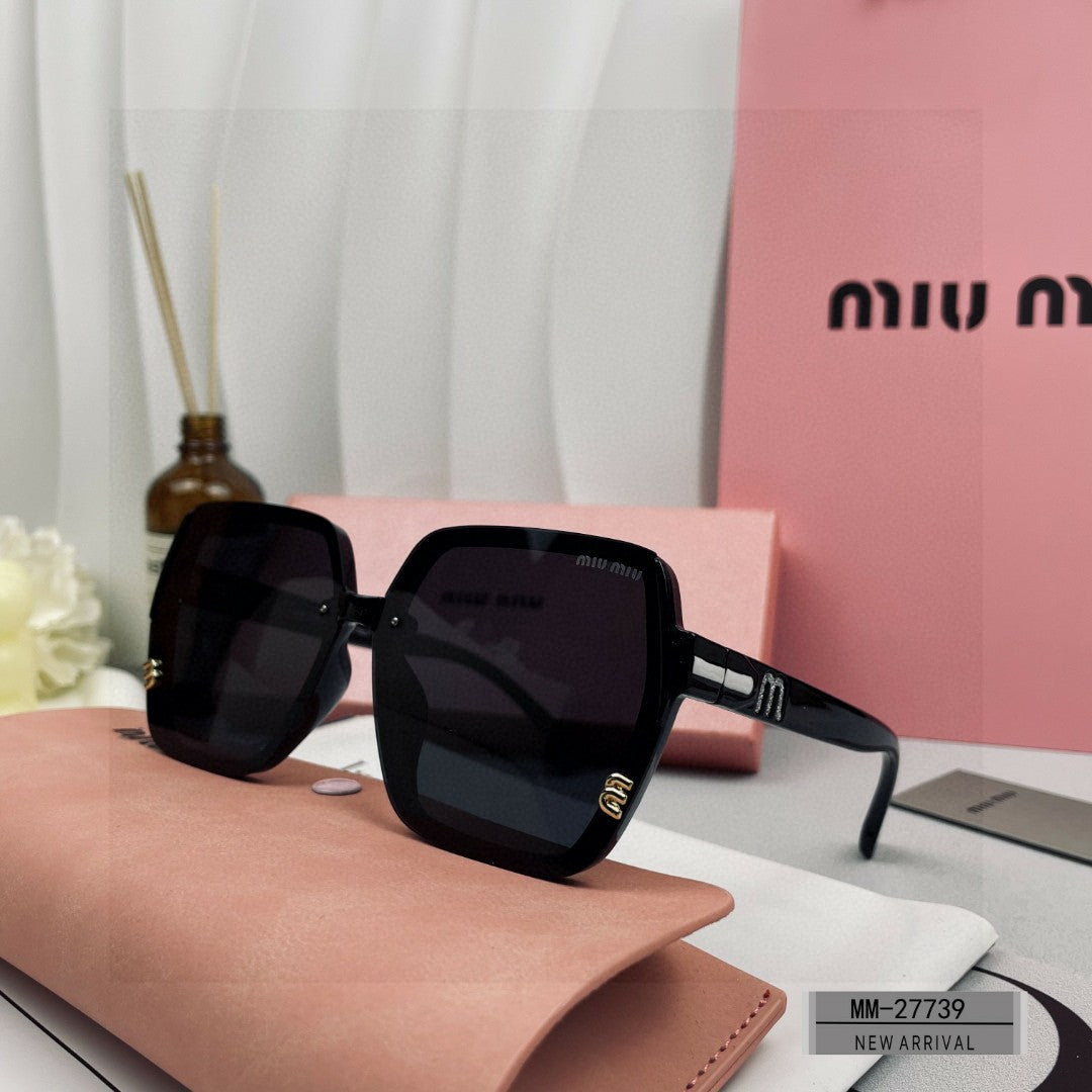 RUNWAY SQUARE SUNGLASSES 27739 IN ACETATE - Grey