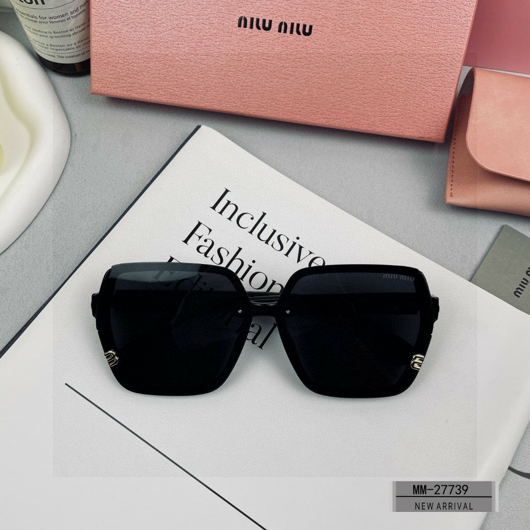 RUNWAY SQUARE SUNGLASSES 27739 IN ACETATE - Grey