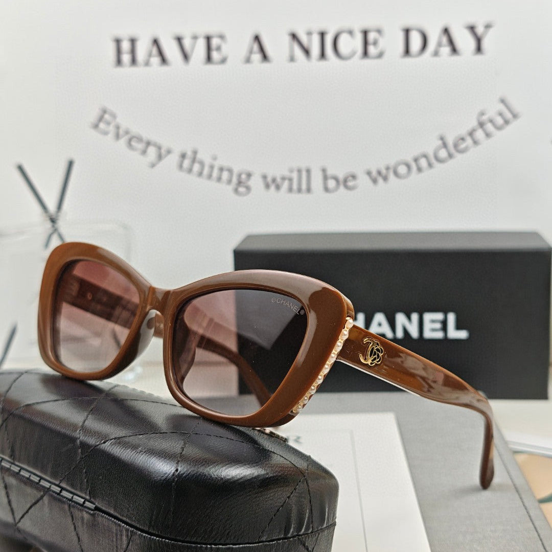 CAT EYE SUNGLASSES 55160 IN ACETATE - Black