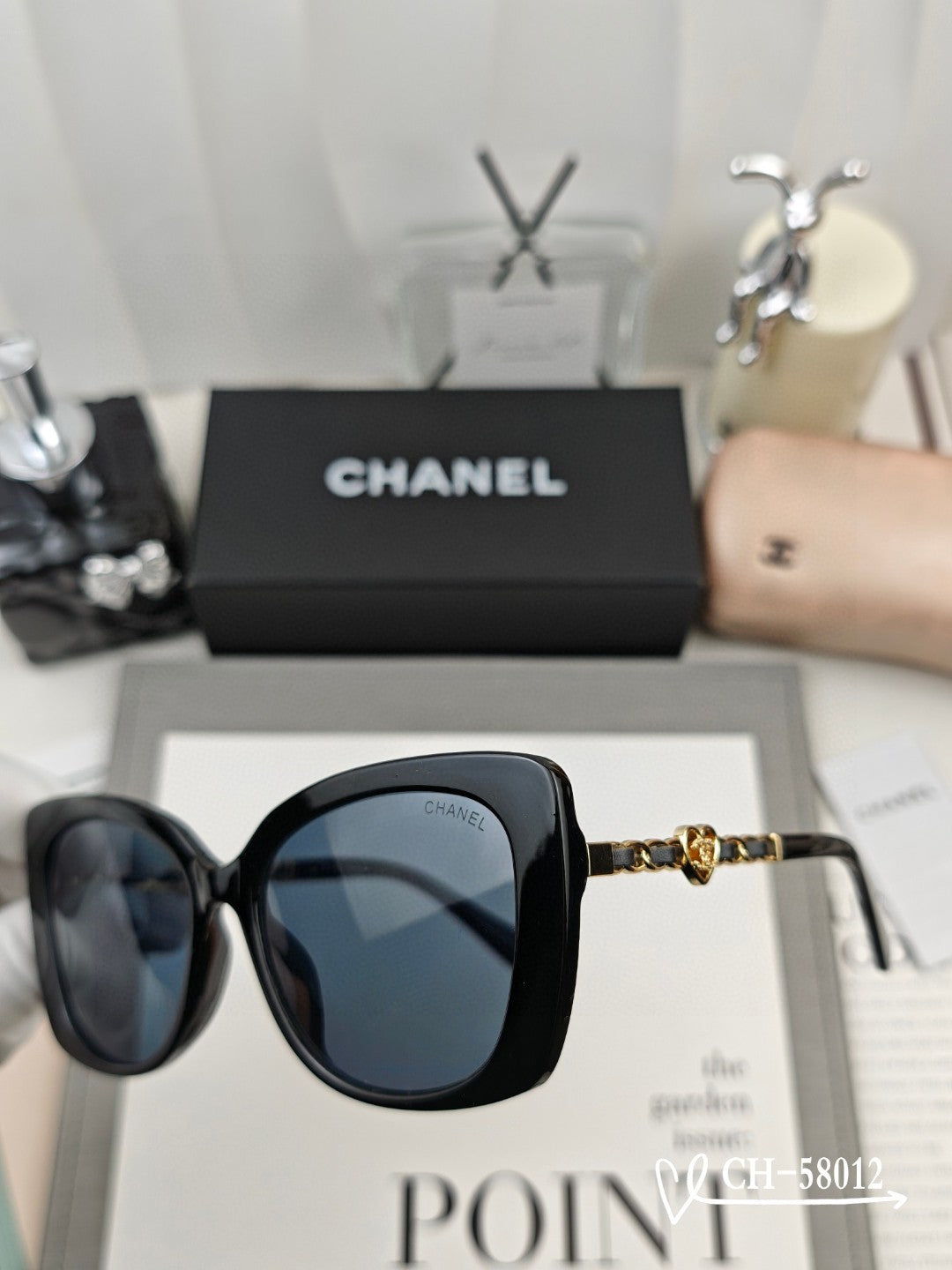 SQUARE SUNGLASSES 58012 IN ACETATE - Black