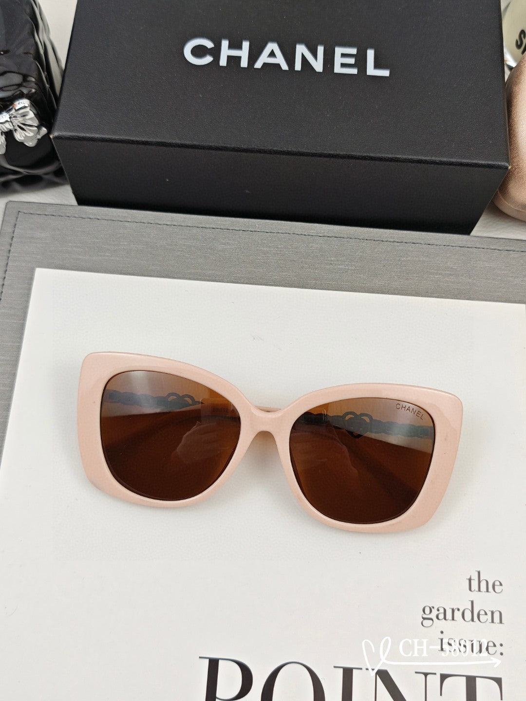 SQUARE SUNGLASSES 58012 IN ACETATE - Black