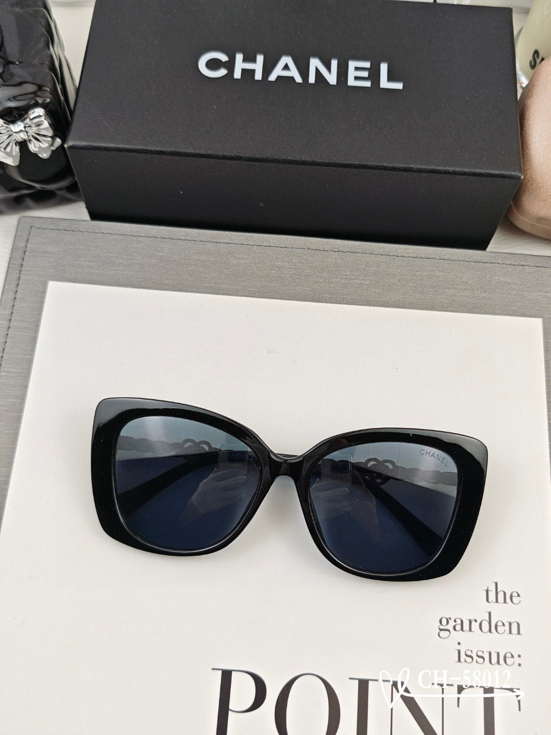SQUARE SUNGLASSES 58012 IN ACETATE - Black